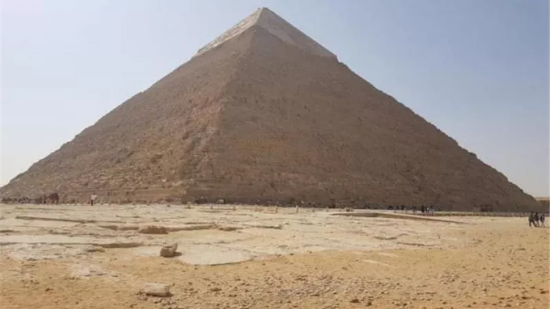 الحكومة تكشف حقيقة وجود هبوط أرضي بمحيط هرم خوفو