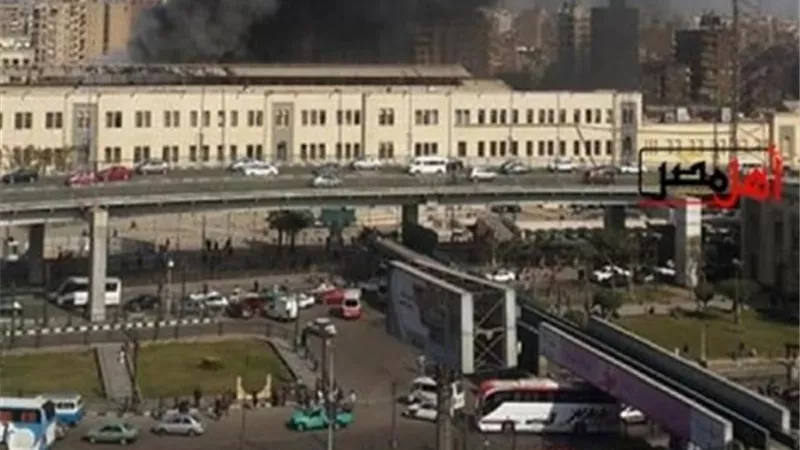 النقل تكشف أسباب وتفاصيل حادث تصادم قطارى ركاب سوهاج