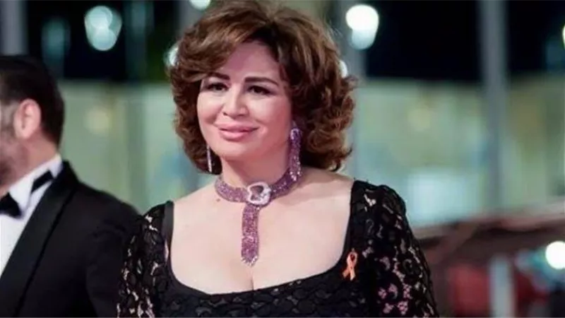 إلهام شاهين تحتفظ بهدايا زوجها رغم خيانته وتعلق : دى أخلاق بنات الأصول