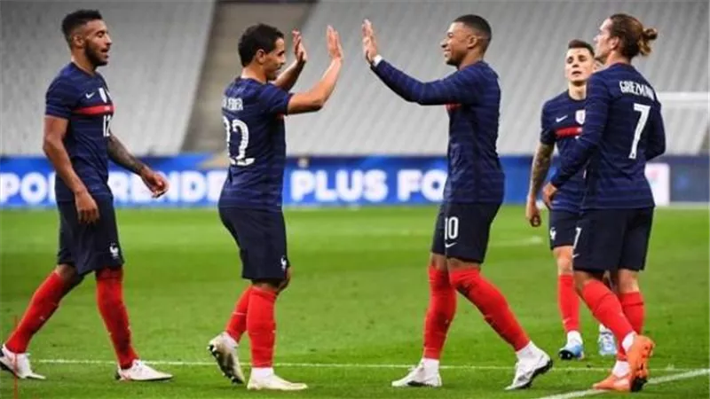 منتخب فرنسا يواجه أوكرانيا اليوم في تصفيات أمم أوروبا