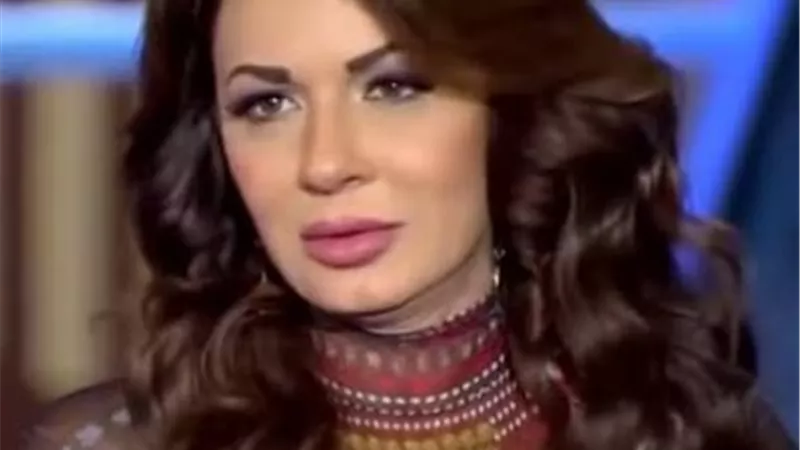 نجلاء بدر بإطلالة مختلفة من كواليس مسلسل ”نسل الأغراب ”