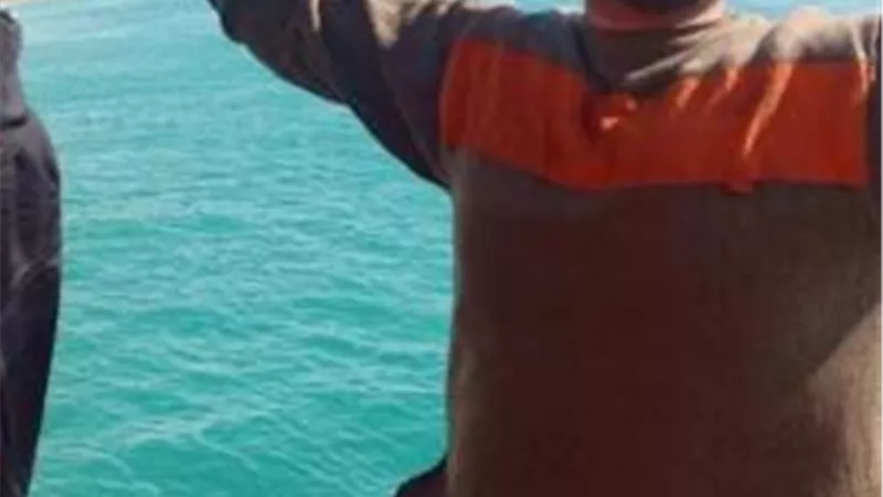 كنا علي قلب رجل واحد.. أبطال عملية تعويم السفينة الجانحة يتحدثون
