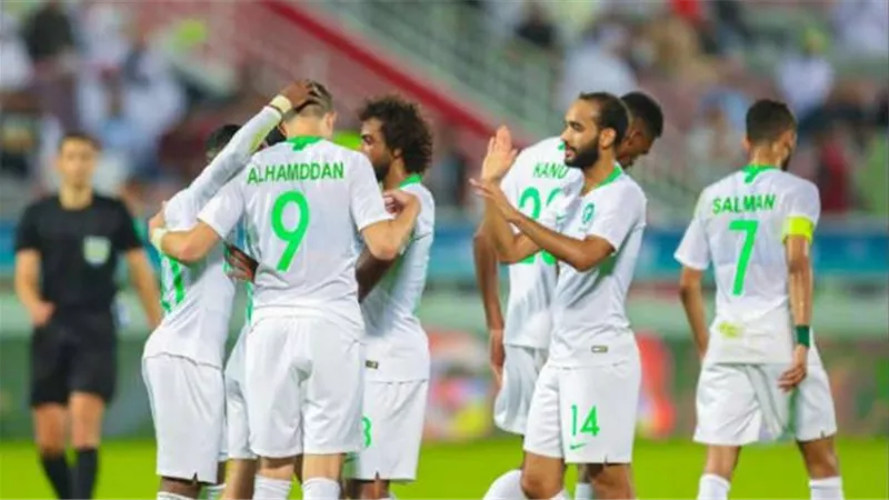 السعودية تبحث عن الصدارة أمام فلسطين في تصفيات آسيا
