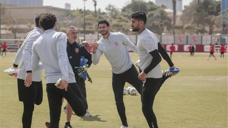 مران قوي لرباعي حراس المرمى في مران الأهلي