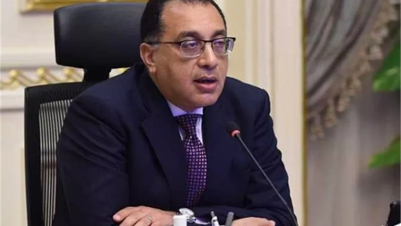 الحكومة تقرر مد إجراءات دعم قطاع الطيران والسياحة حتى 31 أكتوبر 2021