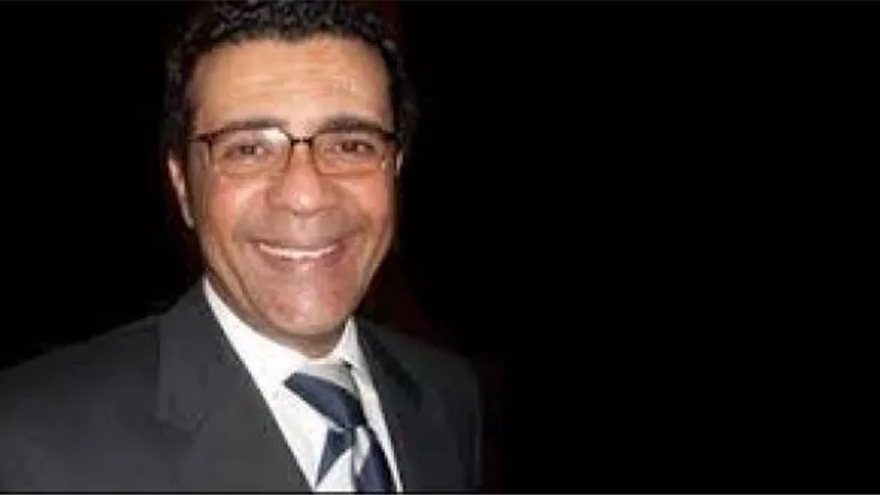 فنان شهير يعلن تلقيه عرض للعمل كسائق تاكسي في تركيا ويعلق :أحسن من العيش بالسلف والدين لما أموت زغرطوا عليه