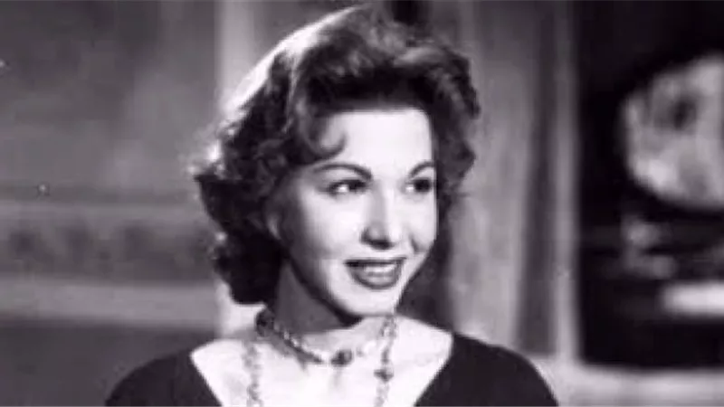 من صندوق الذكريات.. صورة نادرة لـ سامية جمال تشعل السوشيال ميديا