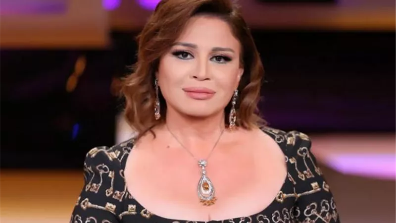 بعد رفضه للمشاهد الجريئة والقبلات.. إلهام شاهين ترد على أحمد زاهر: لو مش محترم الفن وأهله بلاش تبقى موجود معاهم