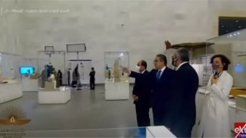 السيسي يفتتح المتحف القومى للحضارة رسميا ويقوم بجولة تفقدية