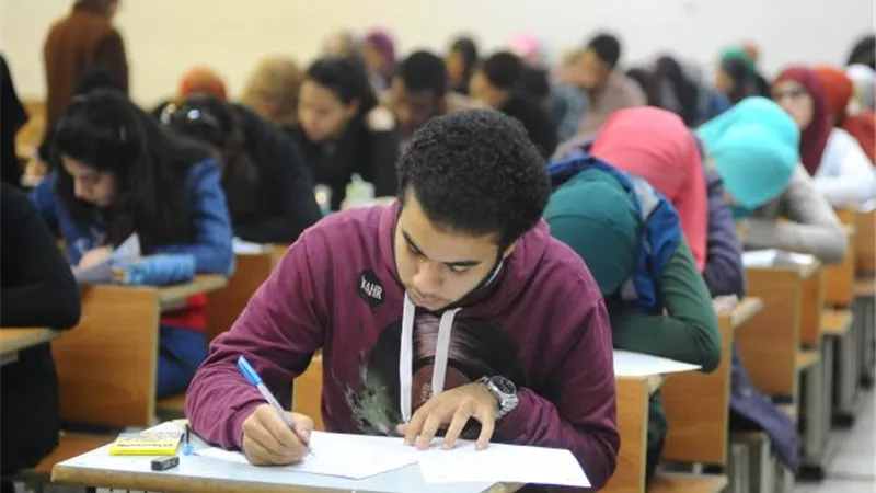 عاجل.. «التعليم » تزف بشرى سارة للطلاب المتخلفين عن أداء امتحانات الترم الأول بالصفين الأول والثاني الثانوي