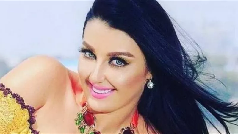 صوفينار تعتزل الرقص وترتدي الحجاب والجمهور يعلق :ربنا يهديكي
