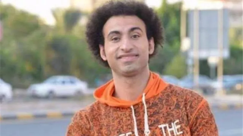 علي ربيع يشارك في مسابقة ”الأب المثالي” من أجل أبنائه.. إليك التفاصيل
