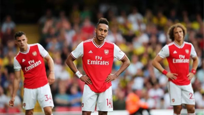 آرسنال يتعادل سلبيا مع سلافيا براغ في الشوط الأول