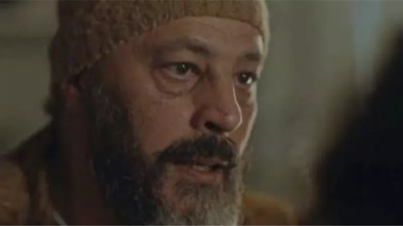 انهيار عمرو عبدالجليل بعد إصابة نجله بمرض نادر