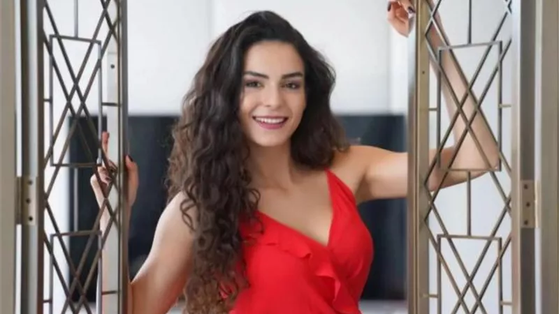 بهذه الكلمات الرقيقة.. بطلة مسلسل «زهرة الثالوث» تهنئ حبيبها بعيد ميلاده