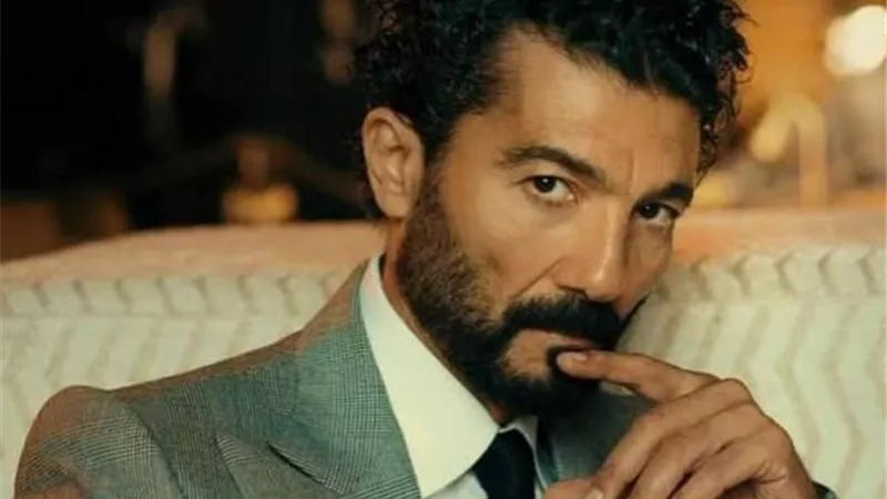 عمرو عرفة يكشف التطورات الحالة الصحية لـ خالد النبوي بعد تعرضه لأزمة مرضية مفاجأة