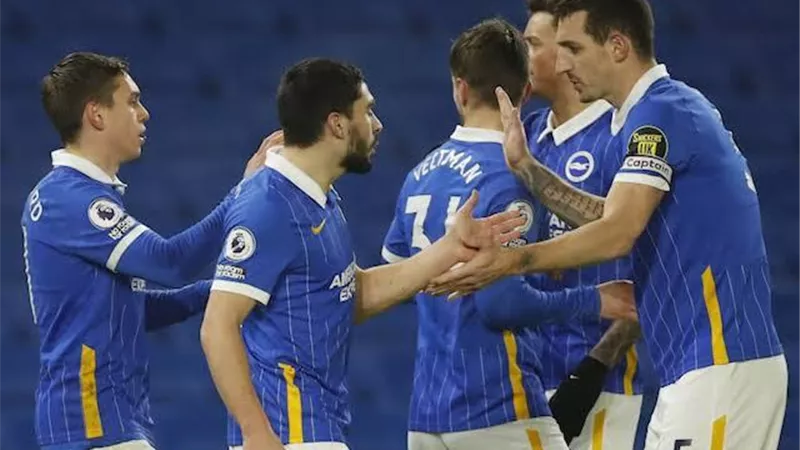 برايتون يستضيف إيفرتون اليوم في الدوري الإنجليزي