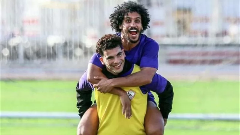 طبيب الزمالك يطمئن كارتيرون على حالة عبدالله جمعة