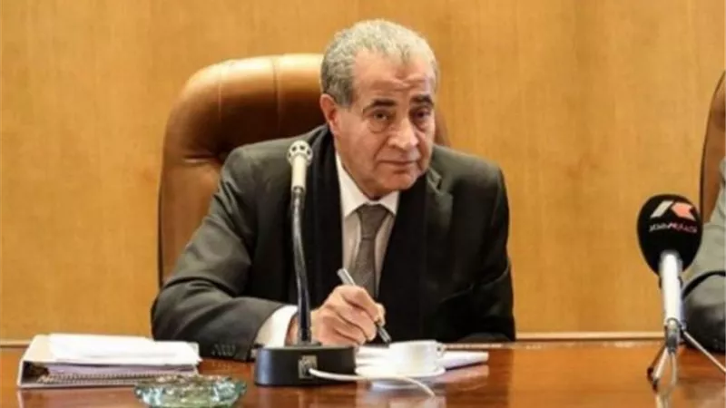 هل إحلال السيارات القديمة بالحديثة يوقف الدعم التمويني للمستفيدين؟.. وزير التموين يرد