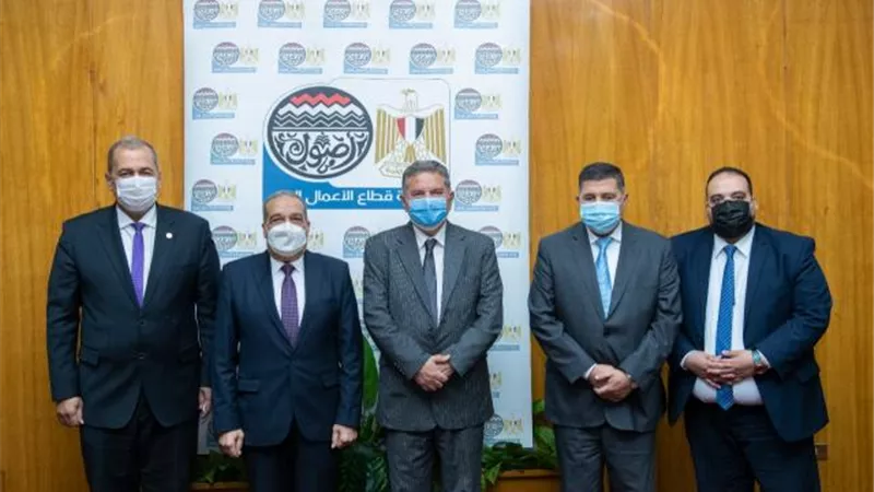 وزير الإنتاج الحربى يشهد توقيع بروتوكولات تعاون فى مجال توريد الأخشاب