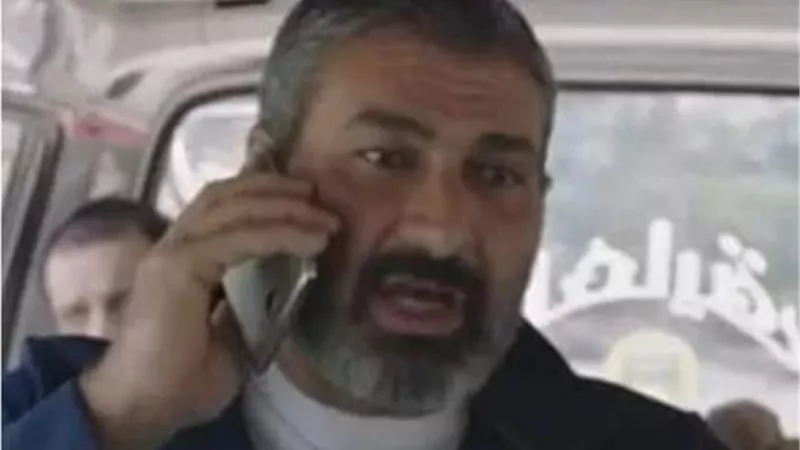 بعد إثارة الجدل.. ياسر جلال يكشف سر مشهد ”الموبايل المقلوب”