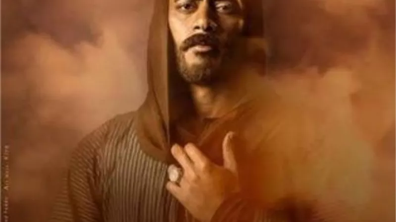 محمد رمضان يفشل فى إنقاذ شقيقه ويرتدى عباءة والده فى مسلسل ”موسى”