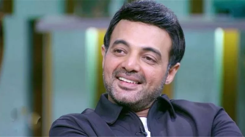 عمرو محمود ياسين: سعيد بالتعاون مع أيمن بهجت قمر في تتر مسلسل ”اللي مالوش كبير”