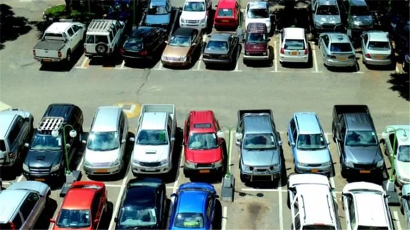 وزير التنمية المحلية: توجيهات رئاسية بعدم التهاون فى التعدى على الجراجات