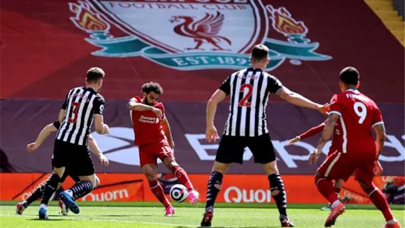 صلاح يشارك في تعادل ليفربول أمام نيوكاسل يونايتد بالدوري الإنجليزي