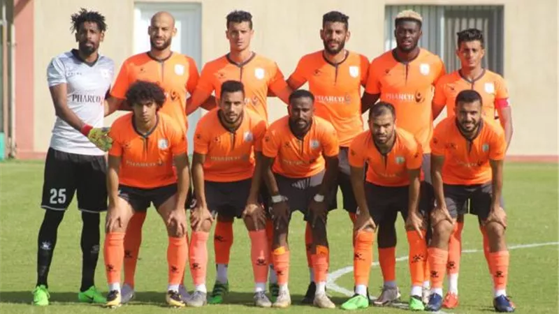 فاركو يُبقي على 21 لاعباً بعد الصعود للدوري الممتاز