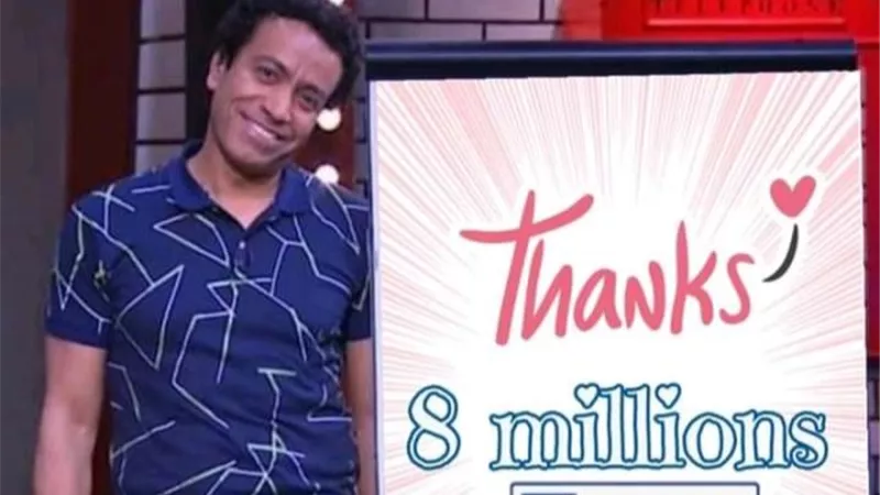 سامح حسين يحتفل مع 8 مليون متابع على الفيس بوك: شكرا للجمهور الغالي