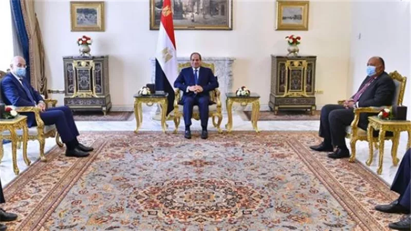 تفاصيل مباحثات السيسي مع وزير خارجية اليونان..فيديو