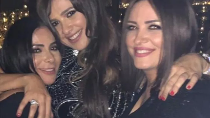 ريهام عبد الغفور لـ ياسمين عبد العزيز: ”ربنا يطمنا عليكي يا عشرة العمر”