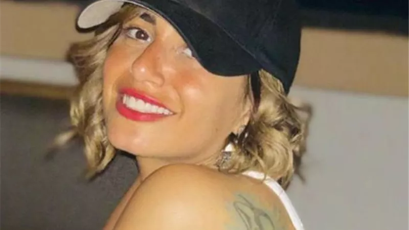 منة فضالي تهنىء الأمة الإسلامية بحلول عيد الأضحى المبارك