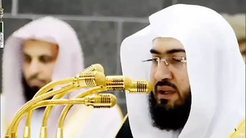 خطيب المسجد الحرام يوجه رسالة هامة للمسلمين في خطبة عرفة.. تعرف عليها