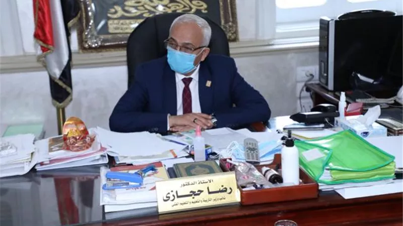 أشهر 10 مشاهد في امتحان اللغة العربية للثانوية العامة