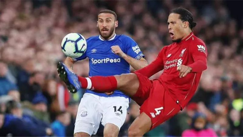 ليفربول يتعادل سلبيا أمام إيفرتون في غياب صلاح