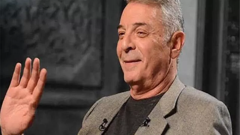 محمود حميده يتعاقد على فيلم ”عمهم” مع محمد إمام
