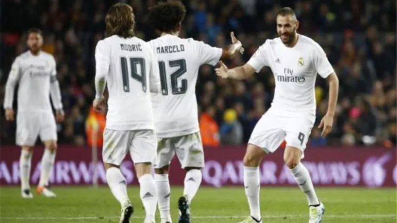ريال مدريد يقهر سوسيداد و ينتزع صدارة ”الليجا”
