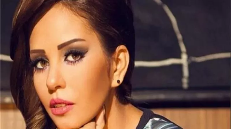 ريهام عبد الحكيم تطلب من جمهورها الدعاء للمطربة سوما