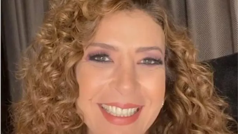 منال سلامة تحتفل بعيد الأضحى بـ”لوك” مميز