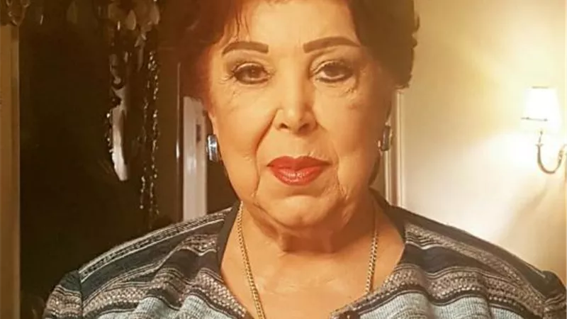 شيرين عبد الوهاب لـ رجاء الجداوي: ”ربنا يرجعك لينا بألف سلامة”