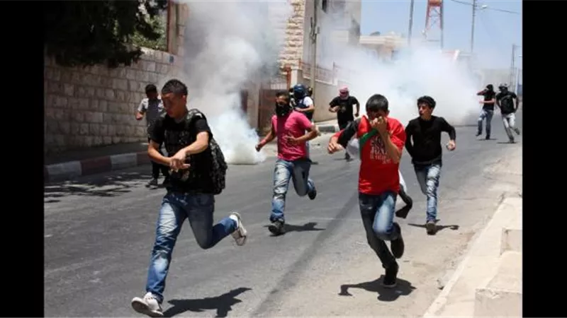 إصابة عشرات الفلسطينيين خلال مواجهات مع الاحتلال شرق نابلس