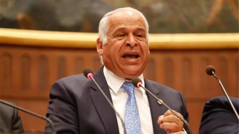 فرج عامر يعلن نتائج مسحات لاعبي سموحة