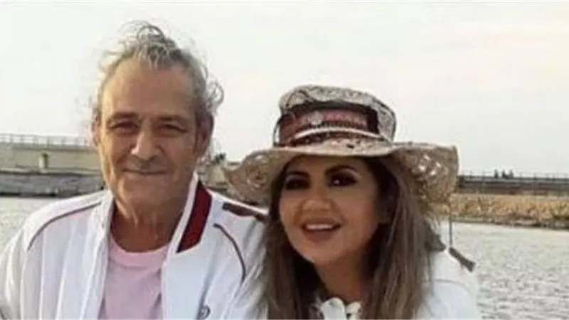 بوسي شلبي تحيي ذكرى رحيل فاروق الفيشاوي بصورة من دولاب الذكريات: الأخ والصديق الجدع