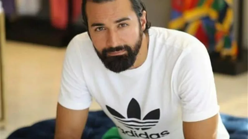 أحمد حاتم ضيف شرف ”حظر تجول” أمام إلهام شاهين