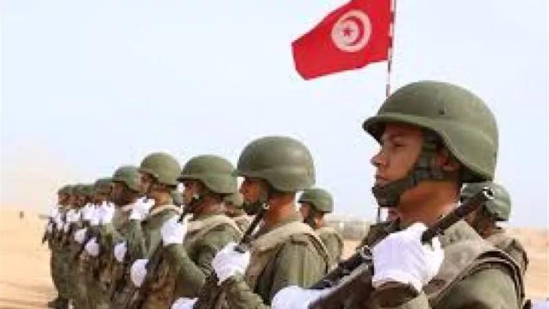 تونس على صفيح ساخن.. انتشار مكثف لـ الجيش في المقار الحكومية