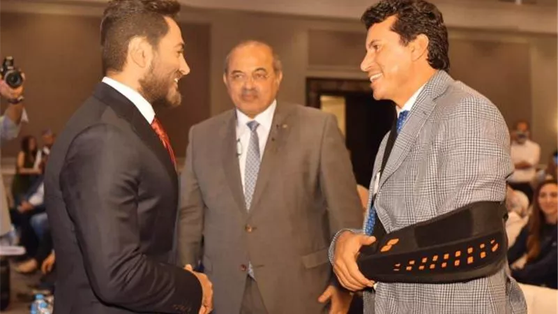 عاجل.. مجلس النواب يعلن محاسبة تامر حسني بسبب ” ملابس البعثة الأوليمبية ”
