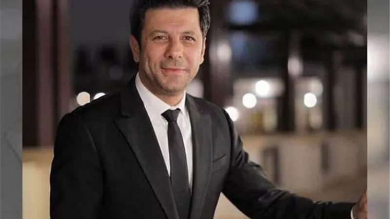 إياد نصار يتعاقد على ”الباب الأخضر” للكاتب أسامة أنور عكاشة