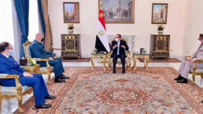 السيسى يبحث مع قائد الجيش اللبنانى تطورات الأزمة اللبنانية